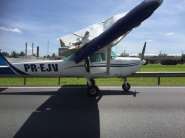 Avio faz pouso forado na rodovia dos Bandeirantes em Jundia