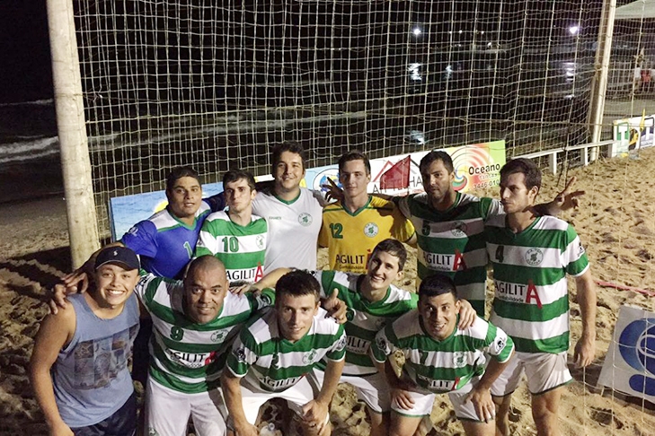 Tupi vence e vai à semifinal no beach soccer