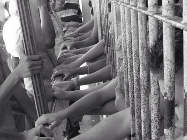 Pelo menos 1 milho de brasileiros passaram por presdios em 2014