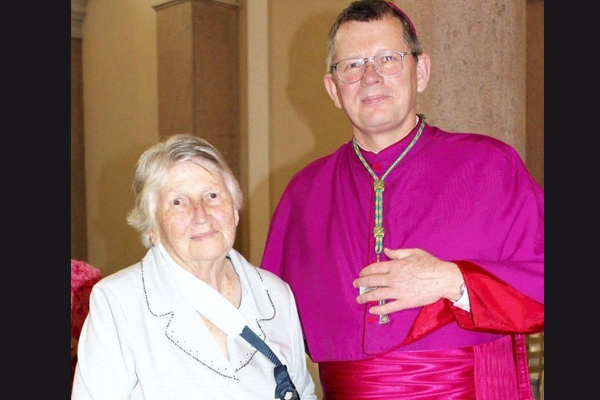 Morre L�a Spengler, m�e de Dom Jaime Spengler