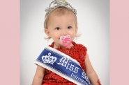 Catarinense de um ano e quatro meses  eleita miss e bate recorde