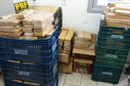 378 quilos de maconha so achados em pneus de caminho na BR-101