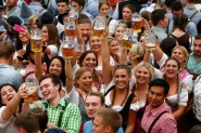 A trs semanas da 33 Oktoberfest, rede hoteleira j tem 90% de lotao