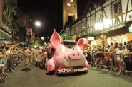 Trnsito de Blumenau tem alteraes para os desfiles da 33 Oktoberfest
