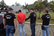 Lder de quadrilha condenado a 91 anos de priso  detido em SC