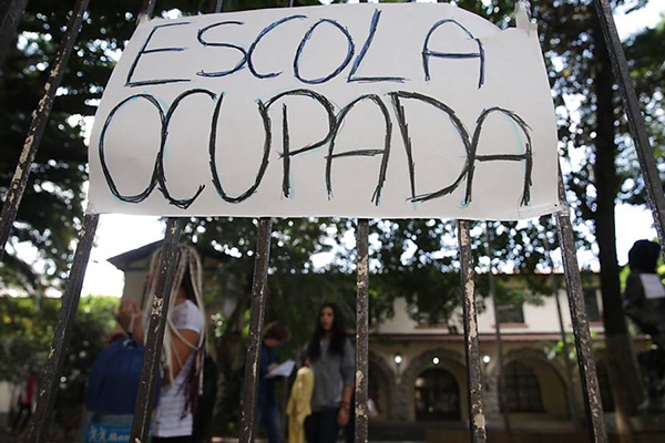 Os estudantes querem um outro Brasil e um outro tipo de poltica