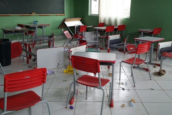 Trs escolas municipais de So Joaquim so arrombadas e furtadas
