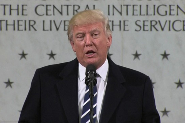 Trump comea 1 semana de trabalho com encontro com lderes do Congresso