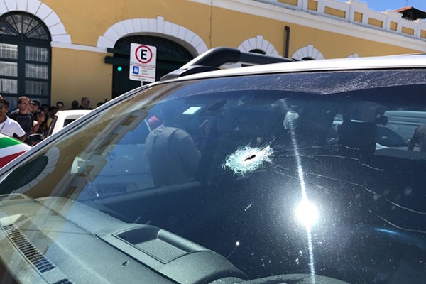 Homem � morto em frente ao Mercado P�blico de Florian�polis