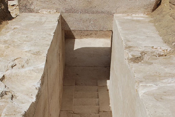 Egito descobre restos de pirmide construda h cerca de 3,7 mil anos