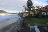 Ressaca danifica 20 casas em Barra Velha
