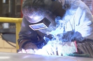 Produo industrial cresce 4%, melhor taxa anual para maio em 7 anos