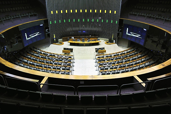 Comisses da Cmara tentam aprovar nesta semana projetos da reforma poltica