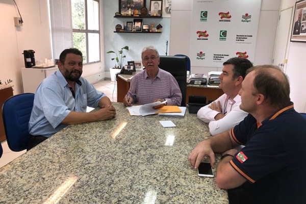 Alto Vale do Itajaí recebe kit para perfuração de poços