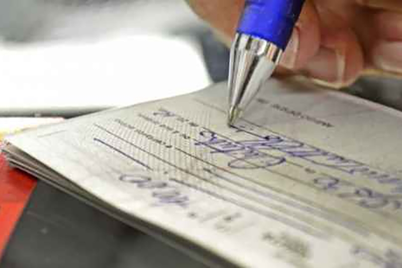 ndice de cheques sem fundos de agosto atinge menor percentual em 10 anos, aponta Serasa