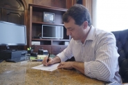 Decreto isenta de imposto medicamento para pacientes com AME