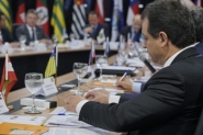 Moisés defende maior apoio da União para estados e municípios em fórum