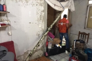 rvore cai em cima de casa no bairro Gasparinho