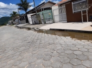 Problema em boca de lobo causa transtornos para moradores de Ilhota