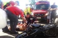 Acidente entre carro e moto deixa jovens feridos no bairro Margem Esquerda