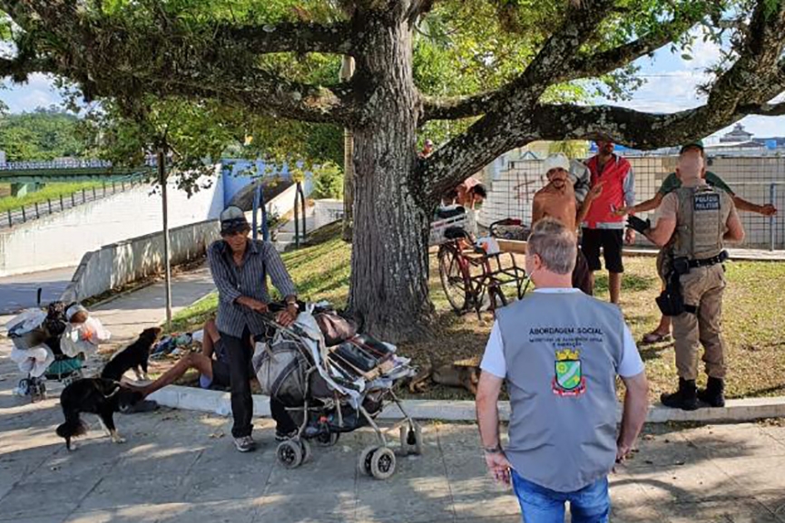 Albergue da prefeitura de Brusque recebe pessoas em situao de rua