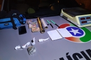 PM detm homem com maconha, cocana, crack, caderno do trfico e dinheiro em Gaspar