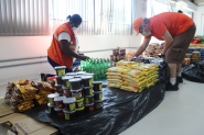 Alimentos que seriam usados na merenda escolar sero entregues em kits aos alunos de Gaspar