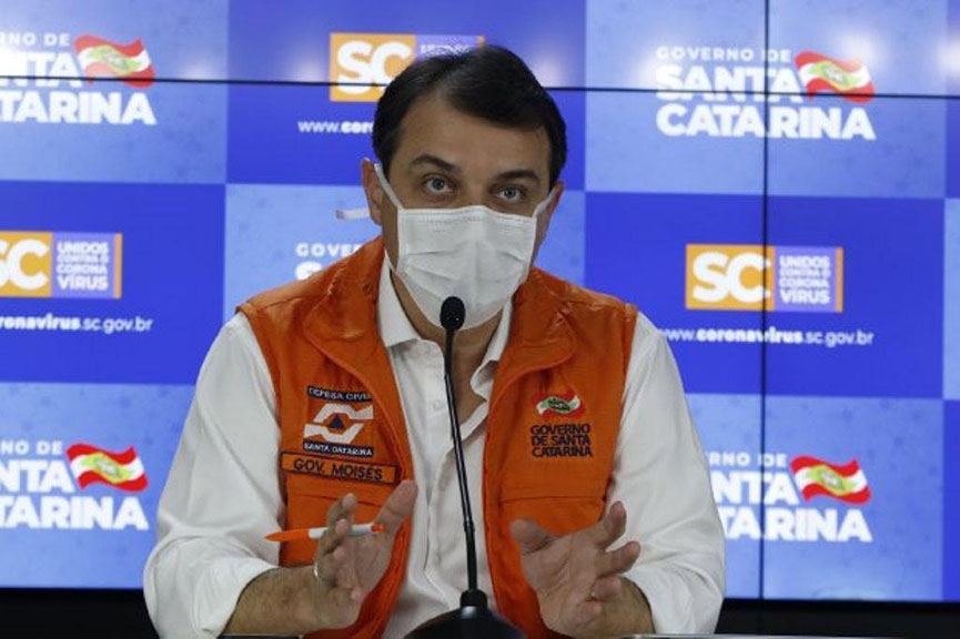Governo de SC autoriza realizao de missas e abertura de shoppings e academias