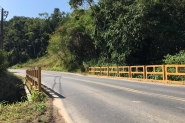 Moradores pedem passarela em ponte da rua Bonifcio Haendchen, no Belchior