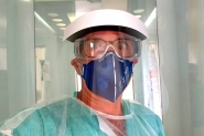 Tcnico em Enfermagem do Hospital de Gaspar fala sobre trabalho em meio  pandemia