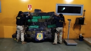 Mais de 700 quilos de drogas so apreendidos na BR-101 em SC