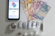 Polícia encontra drogas em pochete e forro de casaco de homem preso em Ilhota