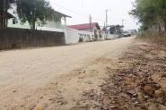 Fim do p e da lama: rua da Conceio ser pavimentada
