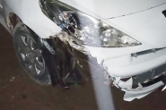 Jovem fica ferida em batida entre carro e moto no Ba Baixo