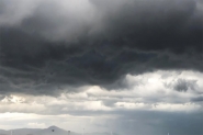 Defesa Civil de Gaspar alerta para chuva e vento forte na tarde de tera
