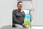 Gasparense com doena muscular pede ajuda para manter estudos