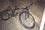 Batida entre carreta e bicicleta deixa jovem gravemente ferido em Ilhota