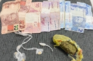 Homem  preso vendendo crack e maconha no bairro Coloninha, em Gaspar