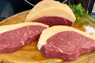 Homem  preso em flagrante roubando picanha em mercado de Gaspar