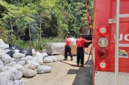 Vela acesa em gruta causa princpio de incndio em vegetao prxima a fbrica de papel em Ilhota
