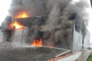 Fbrica de velas pega fogo em Santo Amaro da Imperatriz