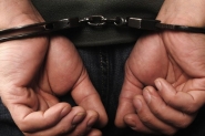 Homem  preso por no pagar penso alimentcia em Ilhota 