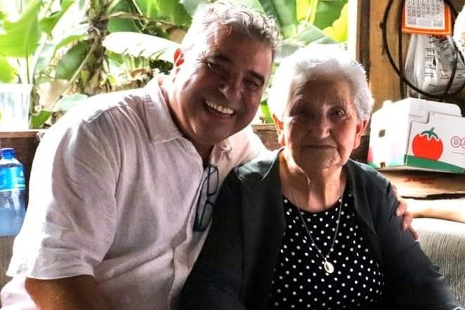 Cmara de Gaspar emite nota de pesar pelo falecimento da me do vereador Chico Anhaia