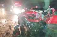 Batida entre carro e caminho deixa homem ferido na BR-470, entre Ilhota e Navegantes