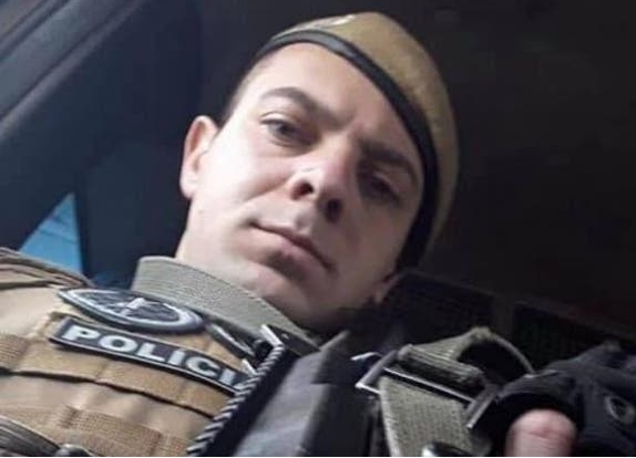 Policial baleado durante assalto em Criciúma sai da UTI, mas segue em estado grave