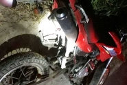 Queda de moto deixa dois jovens ferido na BR-470, em Gaspar