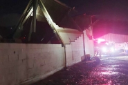 Galpão de empresa de móveis rústicos é destruído por incêndio em Ilhota