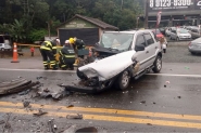 Acidente entre quatro veículos deixa ao menos cinco pessoas feridas em Blumenau