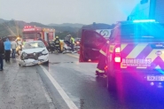 Colisão entre caminhão e carros deixa um morto na BR-470, em Ilhota