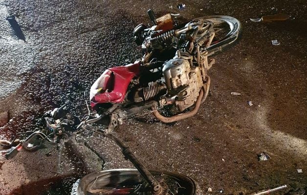 Homem fica gravemente ferido em acidente entre moto e caminho na BR-470, em Ilhota